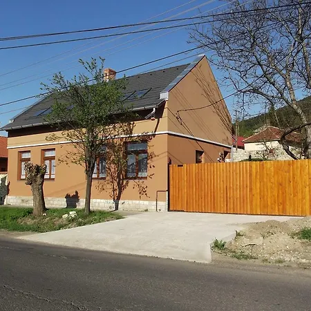 Oereg Diofa Vendeghaz *